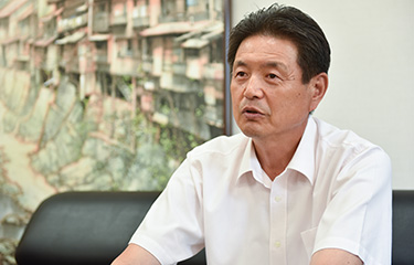 原久仁男町長